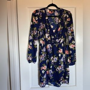 Lulu’s That's a Wrap Navy Blue Floral Print Dress - NWT - Small